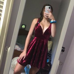 NWT Lulus velvet dress XS or S Homecoming